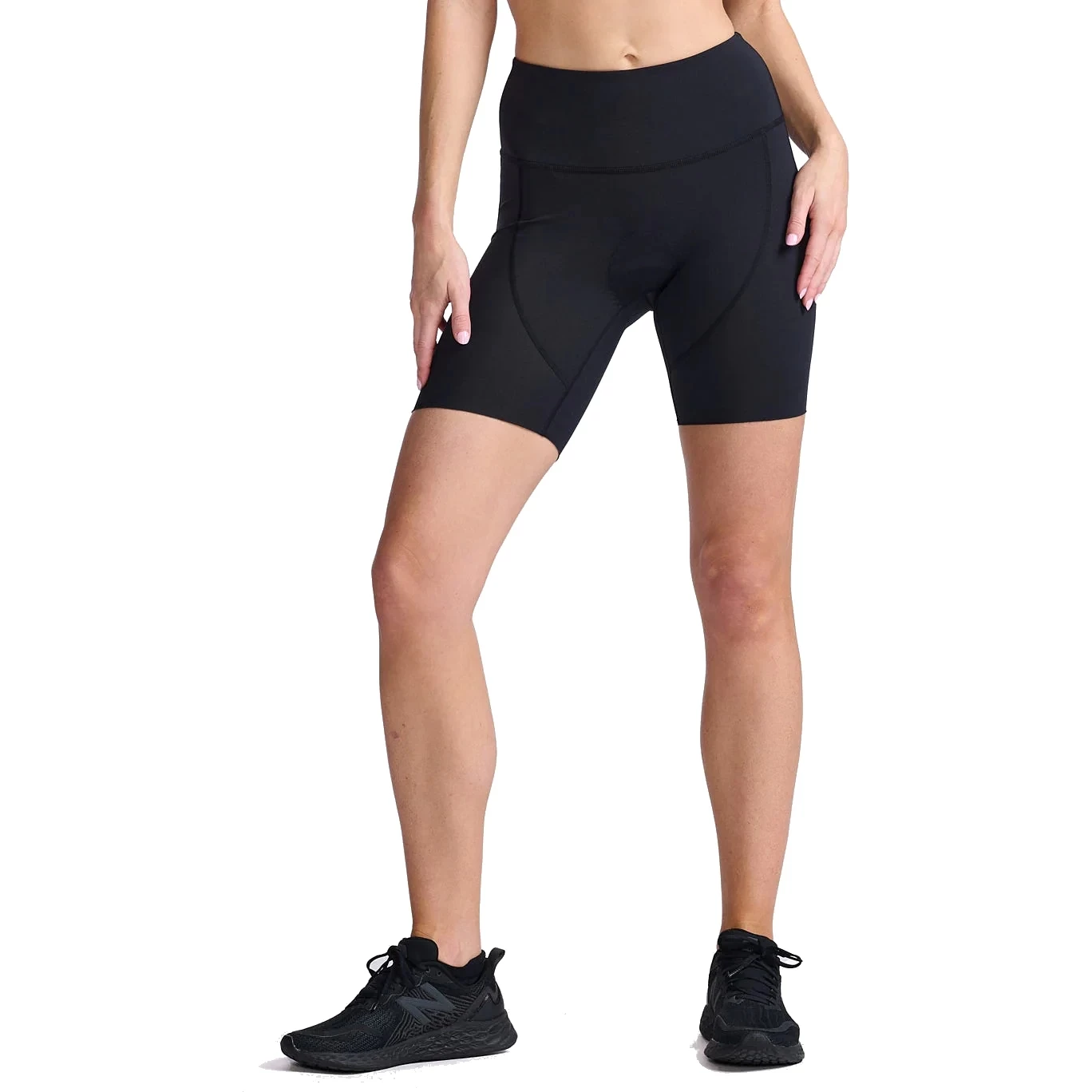 2XU Aero 7" Tri Shorts Women - Black/white 3 2XU Aero 7" Tri Shorts Women - Black/white - Image 2