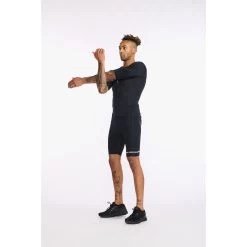 2XU Aero Tri Sleeved Top - Black/white 25 2XU Aero Tri Sleeved Top - Black/white -Aqua Fit Shop 2xu aero tri sleeved top mens black white10 1178946