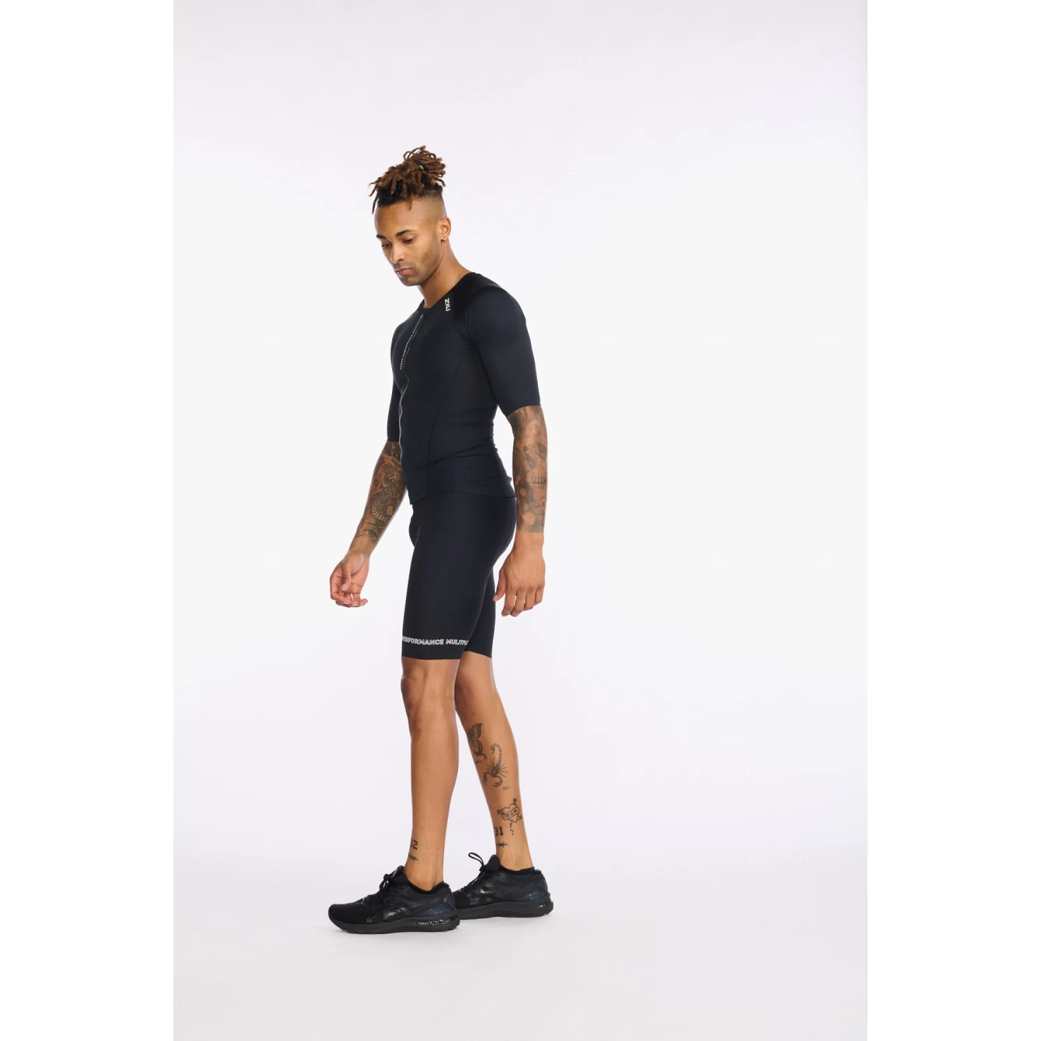 2XU Aero Tri Sleeved Top - Black/white 6 2XU Aero Tri Sleeved Top - Black/white - Image 4