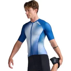 2XU Aero Tri Sleeved Top - Surf/white -Aqua Fit Shop 2xu aero tri sleeved top surf white 8 1457364
