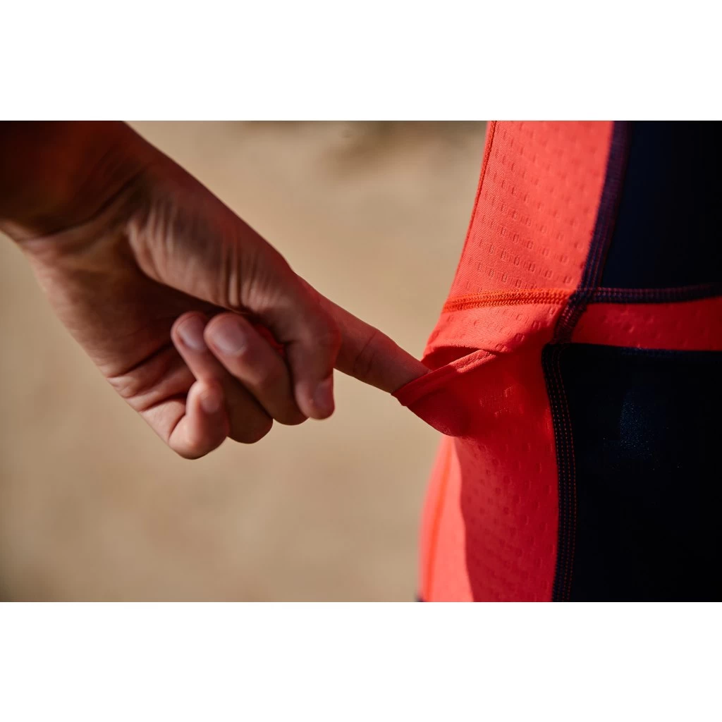 Zone3 Women's Aquaflo Plus Trisuit - Black/grey/neon Pink 10 Zone3 Women's Aquaflo Plus Trisuit - Black/grey/neon Pink - Image 8