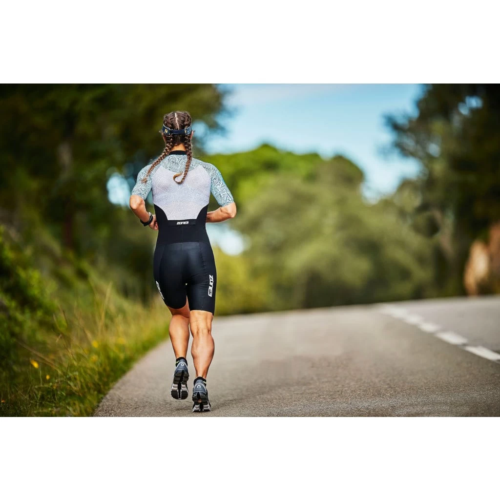 Zone3 Women's Lava Short Sleeve Trisuit - Kona Print - Black/white/blue 8 Zone3 Women's Lava Short Sleeve Trisuit - Kona Print - Black/white/blue - Image 6