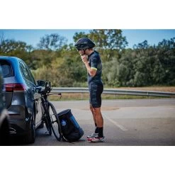 Zone3 Men's Activate Plus Revolution Short Sleeve Trisuit - Black/green 17 Zone3 Men's Activate Plus Revolution Short Sleeve Trisuit - Black/green -Aqua Fit Shop 352317 05 d 755068