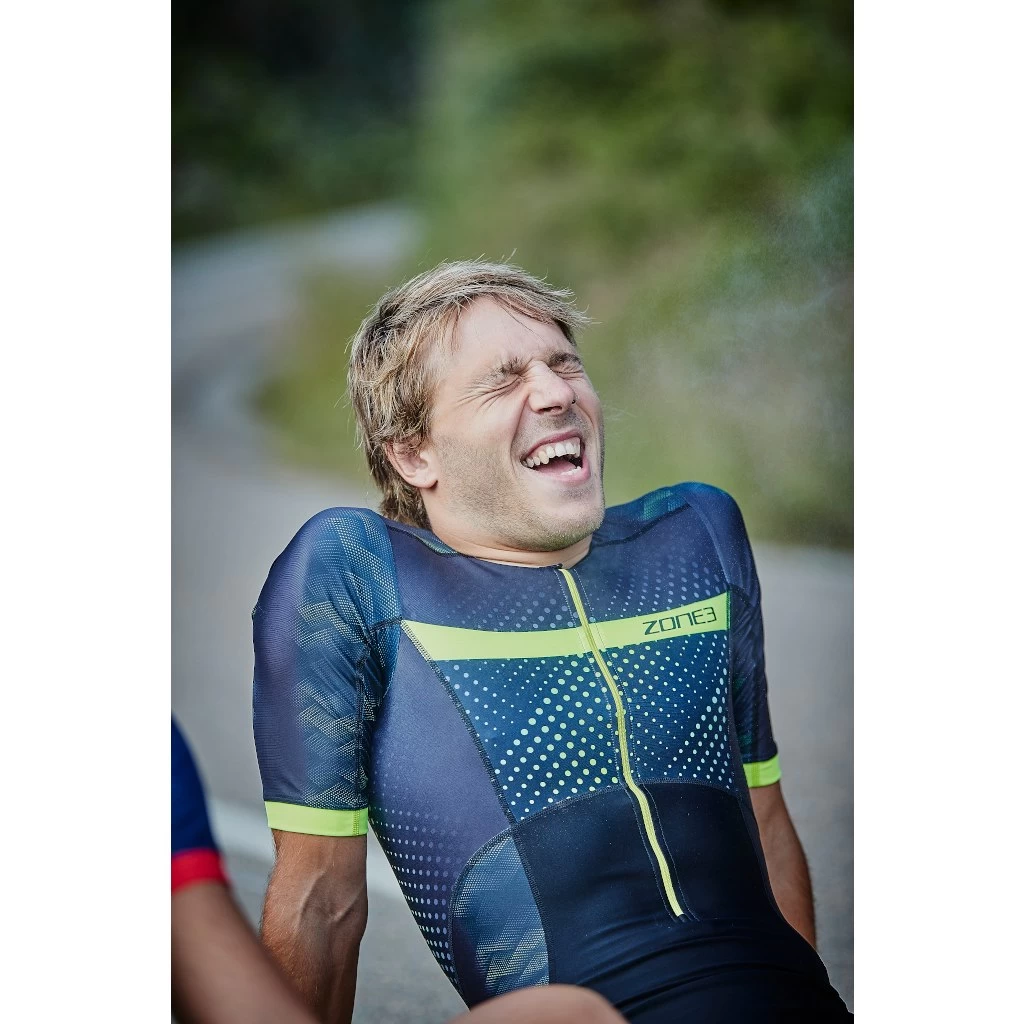 Zone3 Men's Activate Plus Revolution Short Sleeve Trisuit - Black/green 11 Zone3 Men's Activate Plus Revolution Short Sleeve Trisuit - Black/green - Image 9