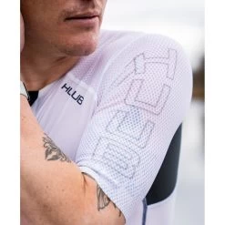 HUUB Design Anemoi 2 SUB22 Trisuit - Dark Navy/white -Aqua Fit Shop huub design anemoi 2 sub22 trisuit dark navy white 23 1437409