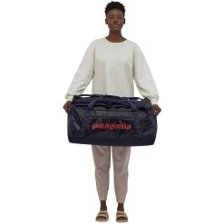 Patagonia Black Hole Duffel 70L - Classic Navy 15 Patagonia Black Hole Duffel 70L - Classic Navy -Aqua Fit Shop patagonia black hole duffel 70l classic navy 7 1422240