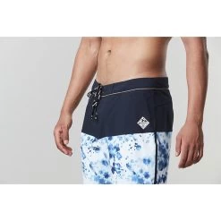 Picture Organic Clothing Picture Andy 17 Board Shorts - Ocean -Aqua Fit Shop picture andy 17 brds swim trunks ocean 3 1337351 1