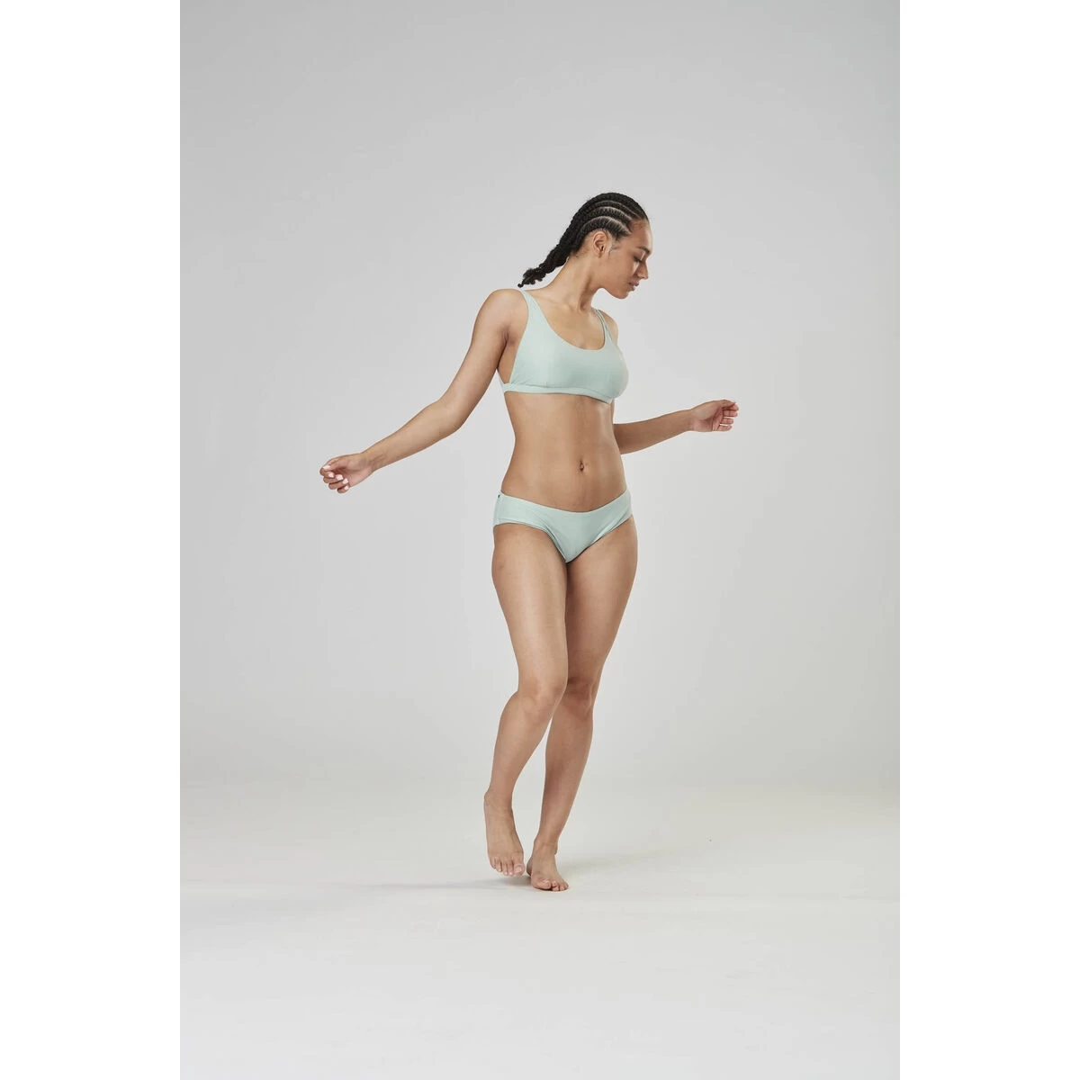 Picture Organic Clothing Picture Clove Women's Bralette Top - Blue Surf 6 Picture Organic Clothing Picture Clove Women's Bralette Top - Blue Surf - Image 4