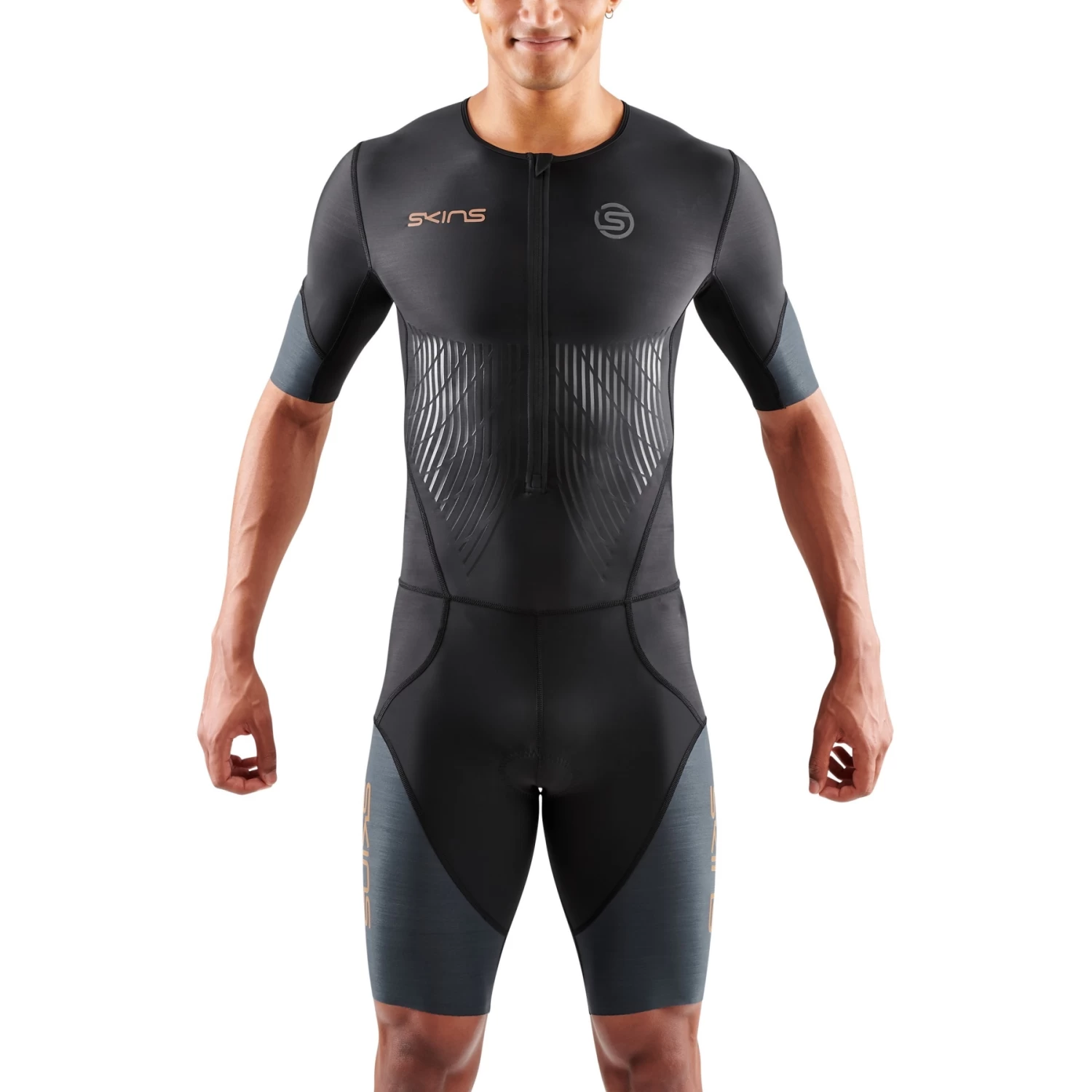 SKINS TRI Elite Short Sleeve Tri Suit - Black/Carbon 3 SKINS TRI Elite Short Sleeve Tri Suit - Black/Carbon