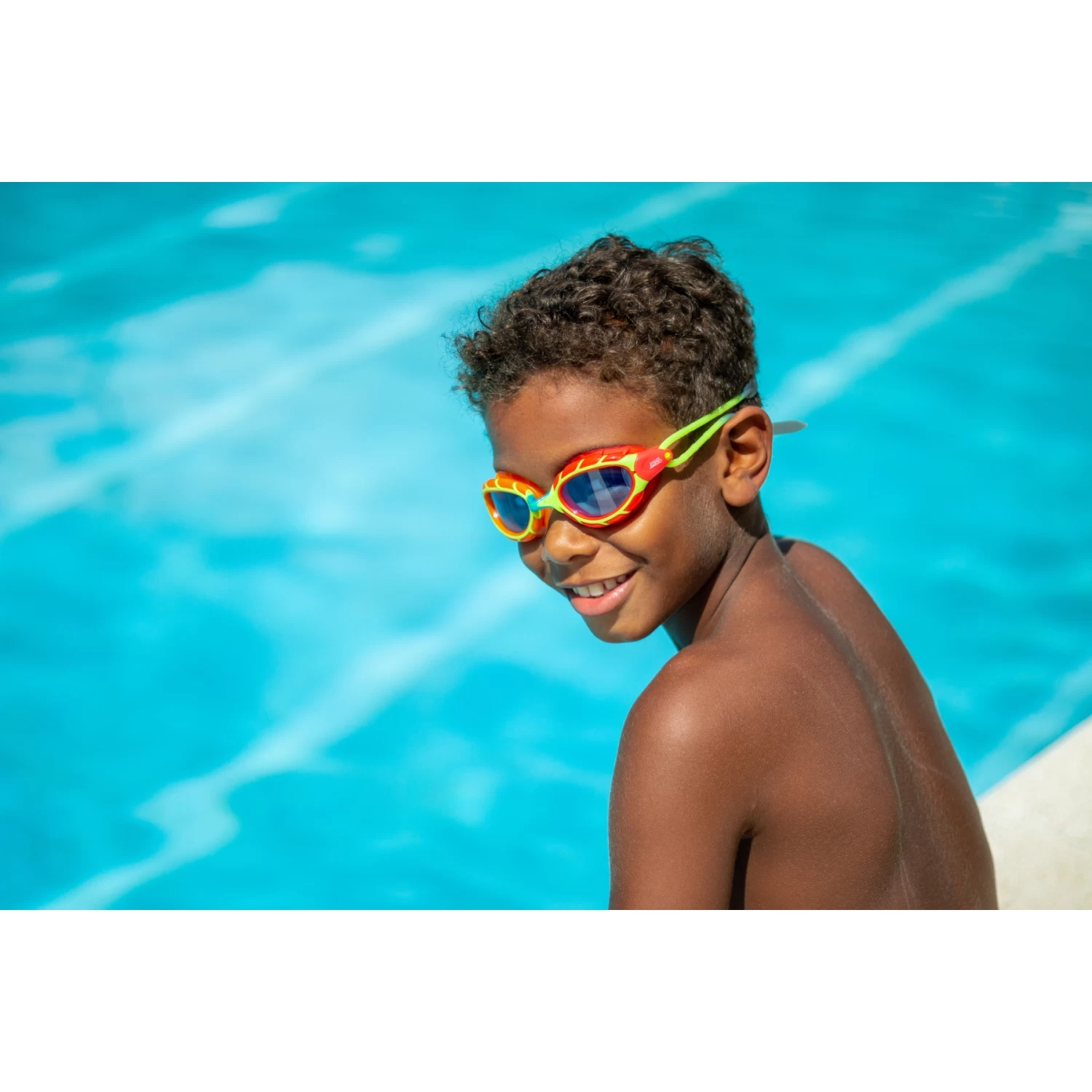 Zoggs Predator Junior Swimming Goggles - Orange & Red/grey & Green/tint 4 Zoggs Predator Junior Swimming Goggles - Orange & Red/grey & Green/tint - Image 2