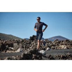 Zone3 Aeroforce X II Trisuit - Black 38 Zone3 Aeroforce X II Trisuit - Black -Aqua Fit Shop zone3 aeroforce x ii trisuit black 16 1461305