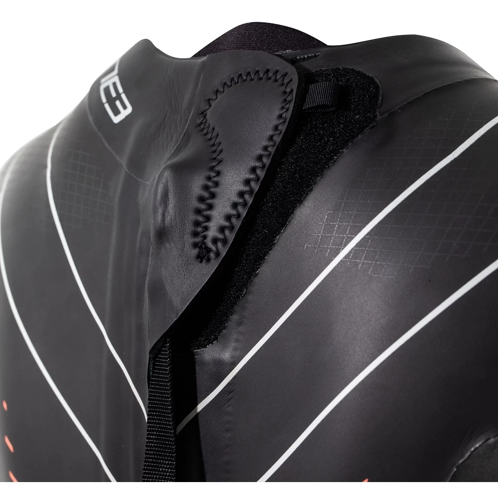 Zone3 Women's Vanquish-X Wetsuit - Black 7 Zone3 Women's Vanquish-X Wetsuit - Black - Image 5
