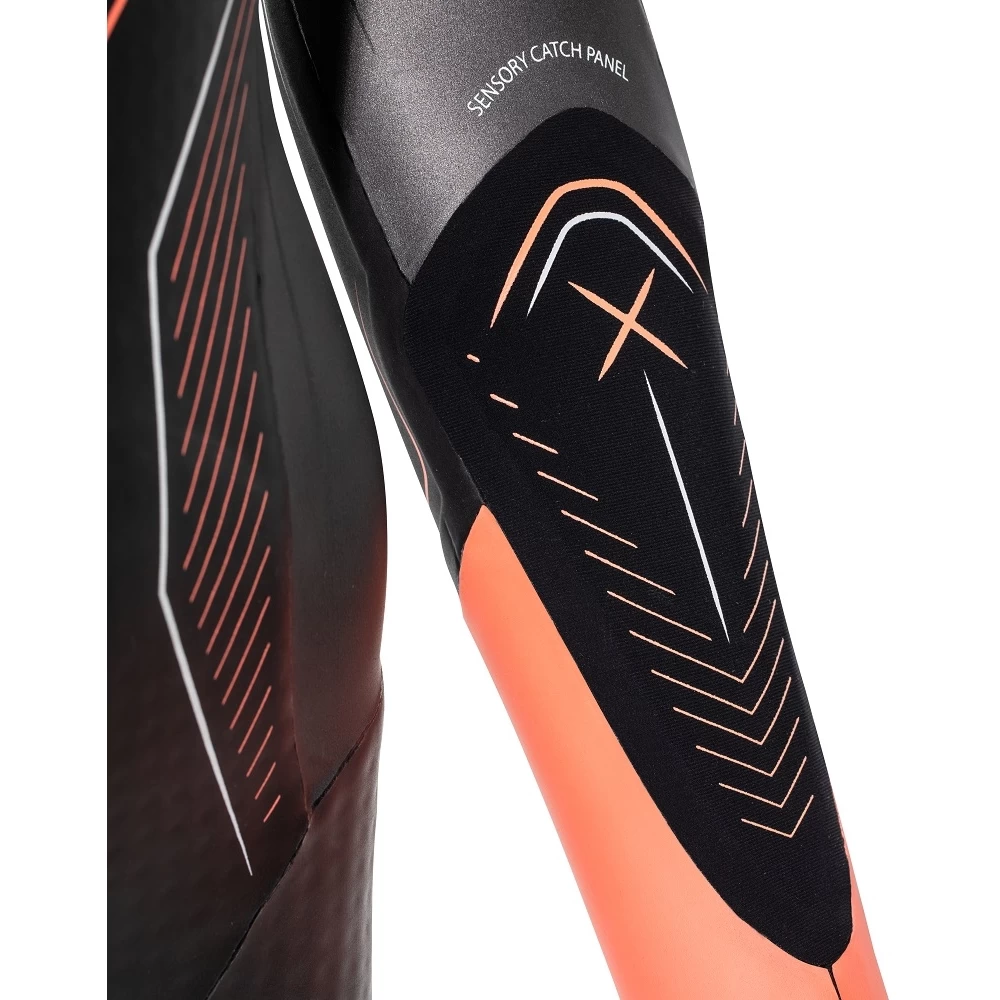 Zone3 Women's Vanquish-X Wetsuit - Black 8 Zone3 Women's Vanquish-X Wetsuit - Black - Image 6