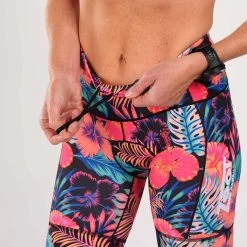 ZOOT Women's Ltd Tri 8 Inch Short - 40 Years -Aqua Fit Shop zoot women ltd tri 8 inch short 40 years 5 1464039